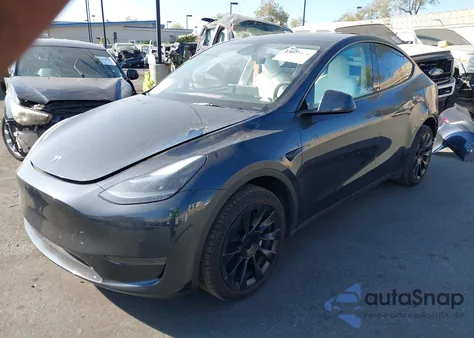 2024 Tesla Model Y Long Range Dual Motor All-Wheel Drive/Rwd из США, поврежденный, VIN 7SAYGDED0RF102126